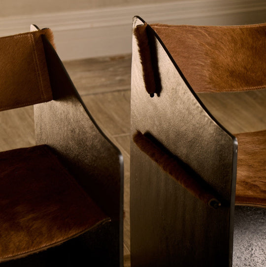 Ingresso Accent Chair: A Harmonious Blend of Industrial Design and Luxurious Comfort