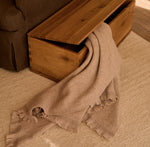 Eik Chest-House of Leon