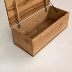 Eik Chest-House of Leon