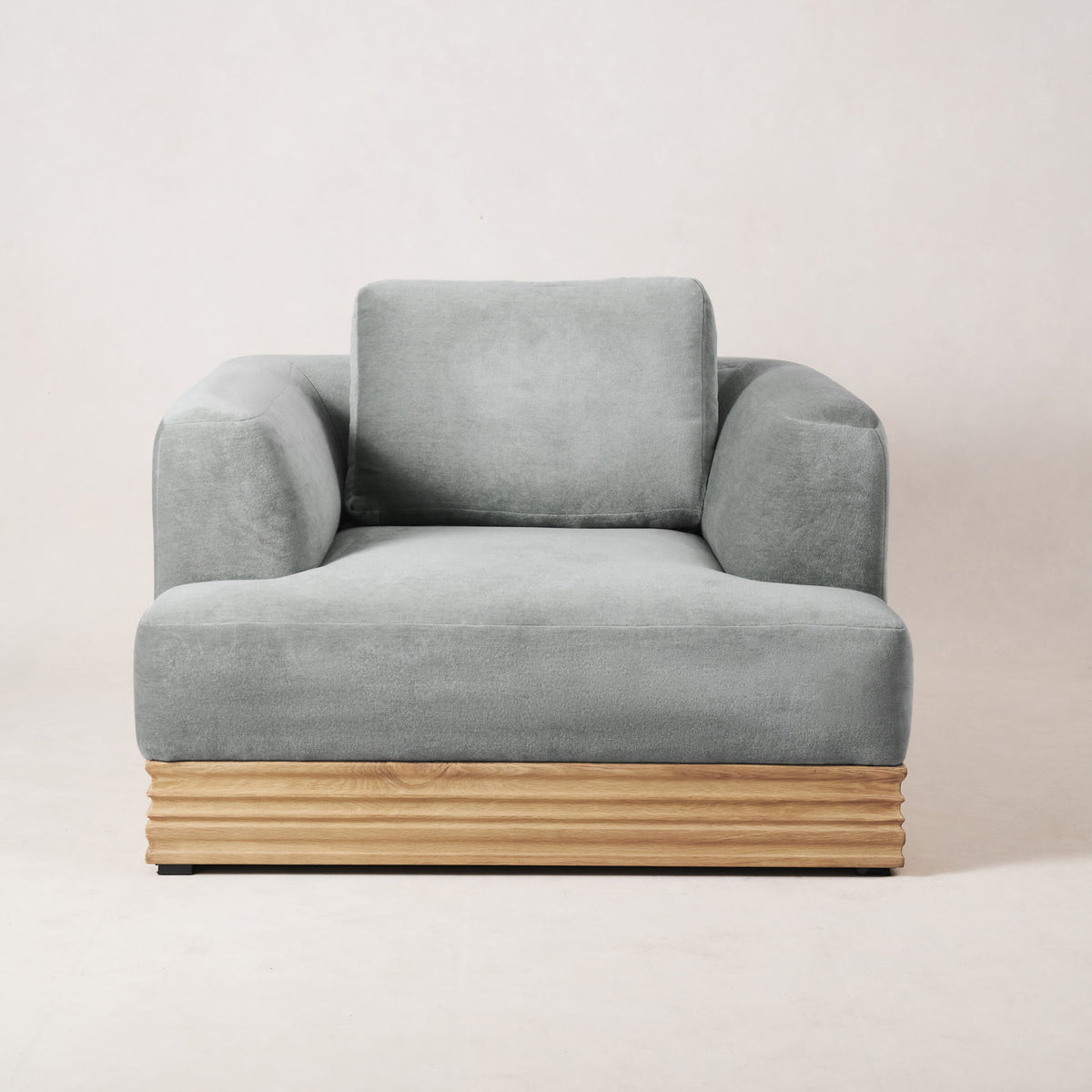 Palazzo-Armchair-House-of-Leon-Frost