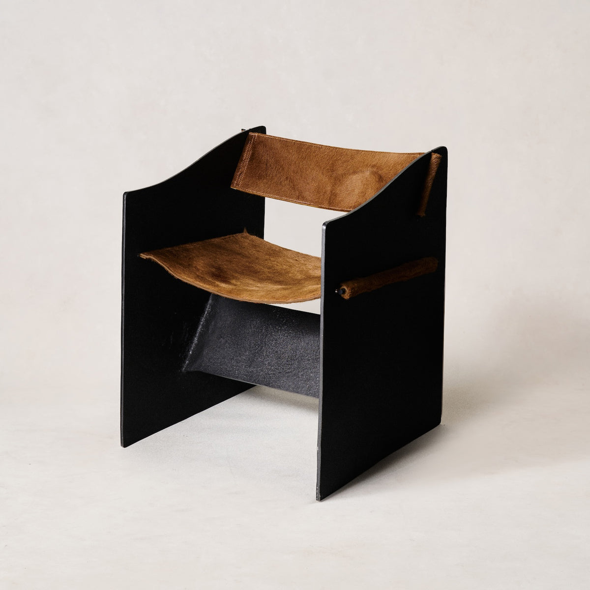 Ingresso-accent-chair-whiskey-hair-on-hide---whiskey