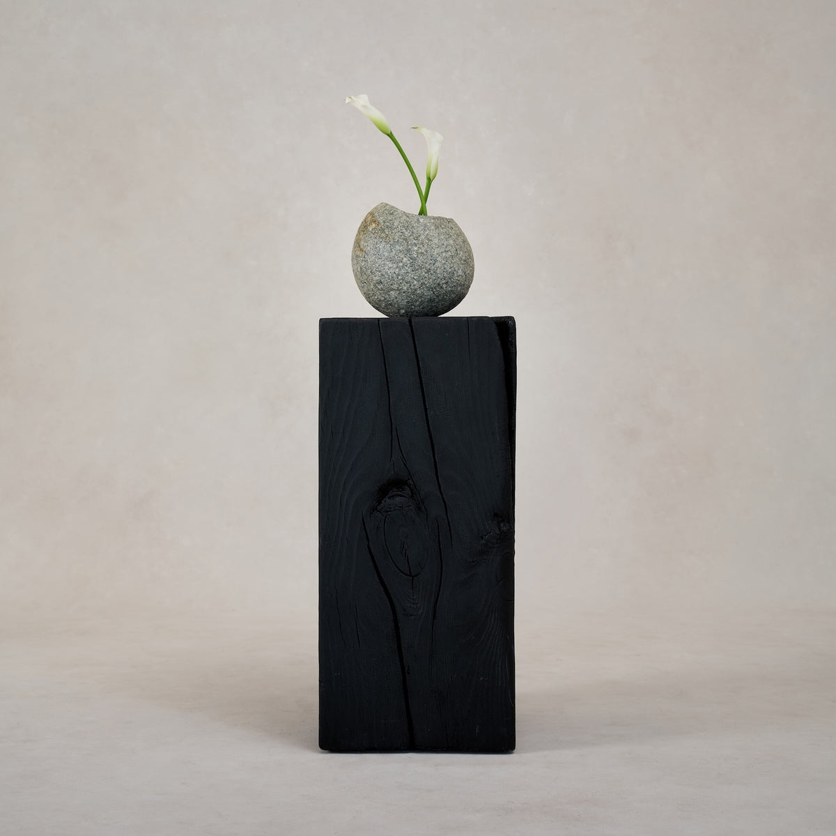 River Stone Vase-Vases-House of Leon