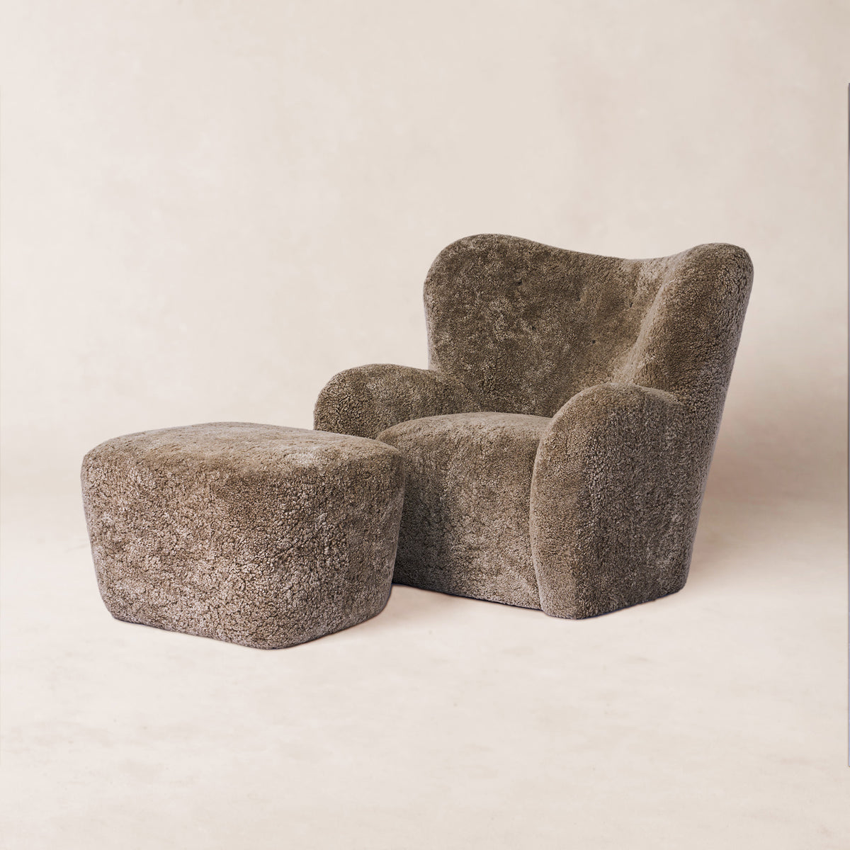 Papa Teddy Ottoman - Taupe Shearling-Ottomans-House of Leon